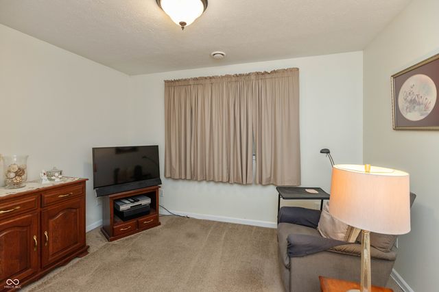 8038 Sydney Lane, Avon, IN 46123