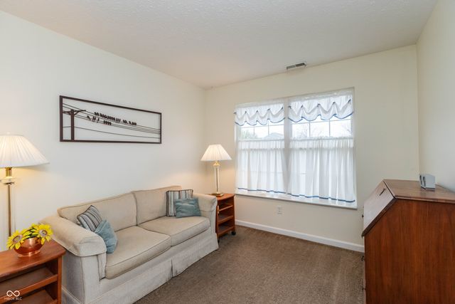 8038 Sydney Lane, Avon, IN 46123