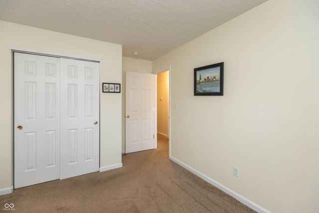 8038 Sydney Lane, Avon, IN 46123