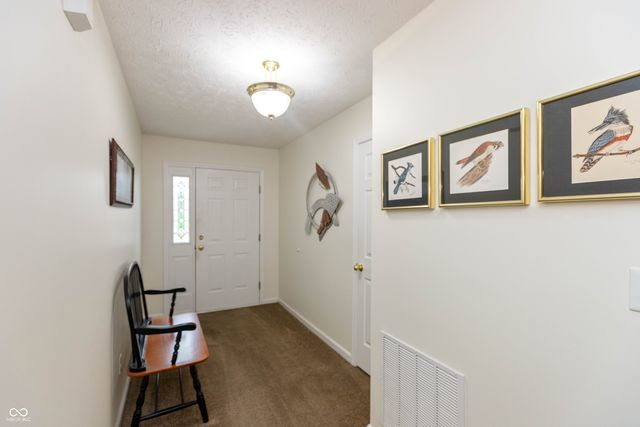 8038 Sydney Lane, Avon, IN 46123