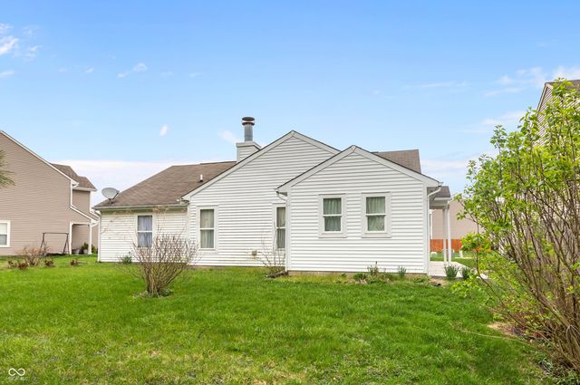 8038 Sydney Lane, Avon, IN 46123