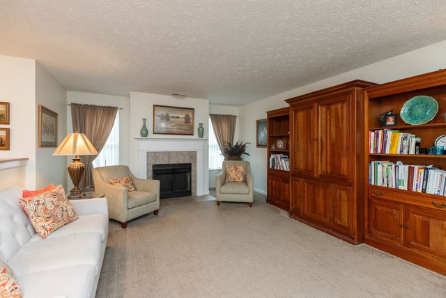 8038 Sydney Lane, Avon, IN 46123