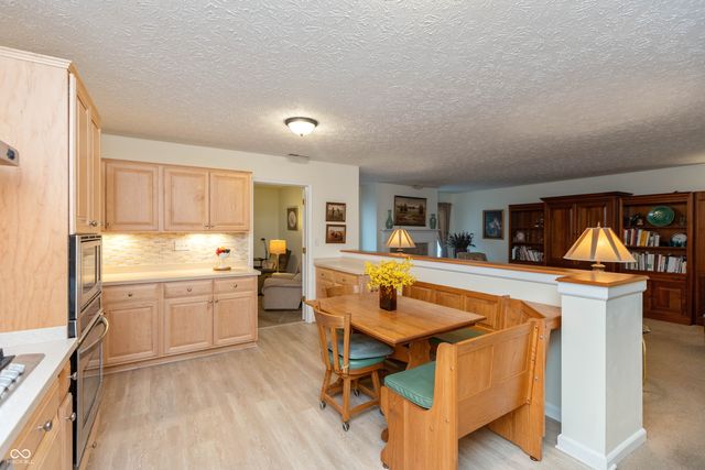 8038 Sydney Lane, Avon, IN 46123