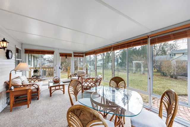 504 SOMERSET DRIVE, Green Bay, WI 54301