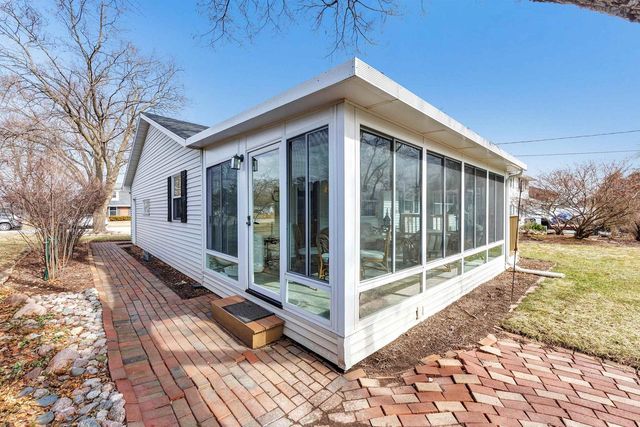 504 SOMERSET DRIVE, Green Bay, WI 54301