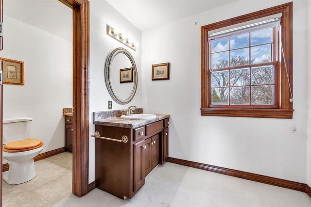 504 SOMERSET DRIVE, Green Bay, WI 54301