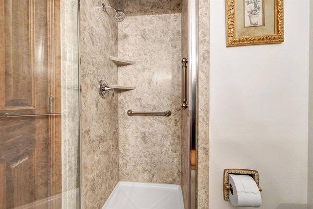 504 SOMERSET DRIVE, Green Bay, WI 54301