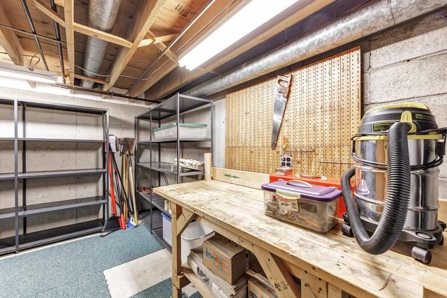 504 SOMERSET DRIVE, Green Bay, WI 54301