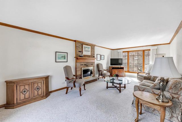 504 SOMERSET DRIVE, Green Bay, WI 54301