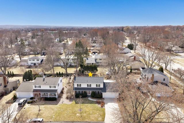 504 SOMERSET DRIVE, Green Bay, WI 54301