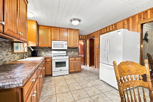 8726 E Mallard Lane, Wilmington, IL 60481