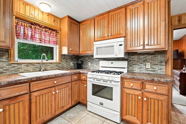 8726 E Mallard Lane, Wilmington, IL 60481