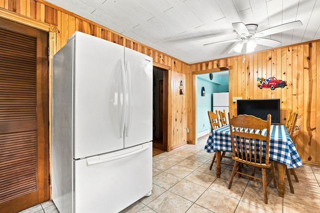 8726 E Mallard Lane, Wilmington, IL 60481