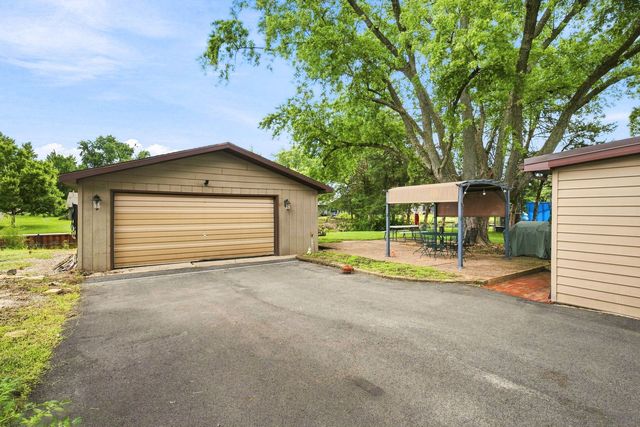 8726 E Mallard Lane, Wilmington, IL 60481