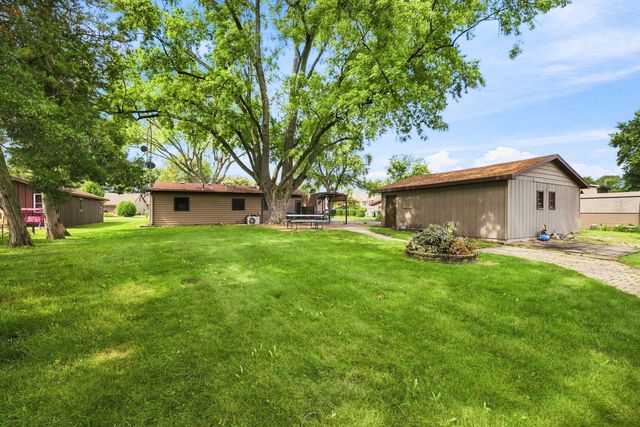 8726 E Mallard Lane, Wilmington, IL 60481