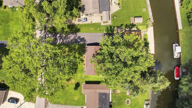 8726 E Mallard Lane, Wilmington, IL 60481