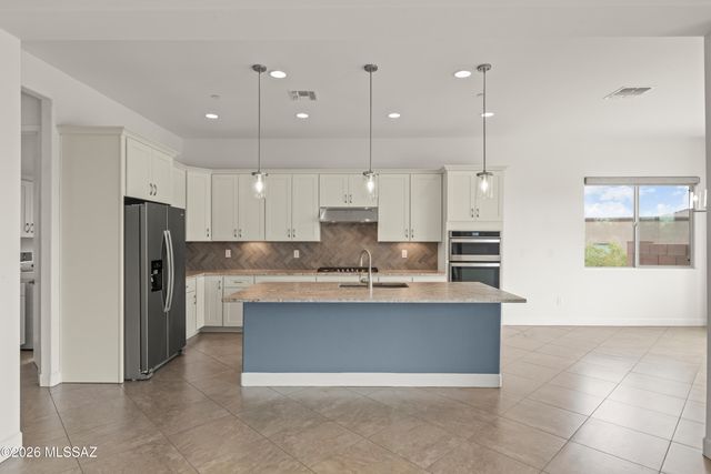 13585 S Rockhouse Canyon Trail, Vail, AZ 85641