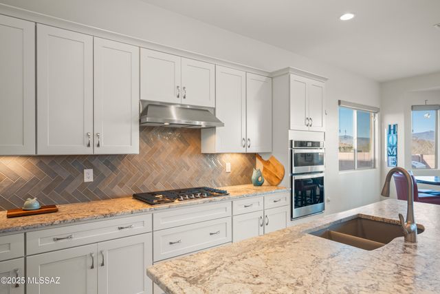 13585 S Rockhouse Canyon Trail, Vail, AZ 85641