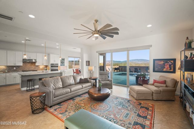 13585 S Rockhouse Canyon Trail, Vail, AZ 85641