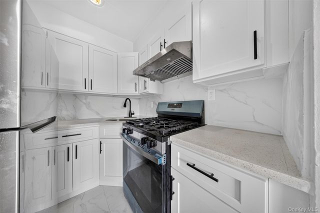 42-11 108 st, Corona, NY 11368