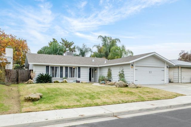 1154 Palo Alto Avenue, Clovis, CA 93612