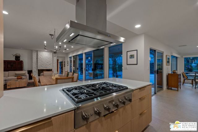 2367 S Yosemite Drive, Palm Springs, CA 92264