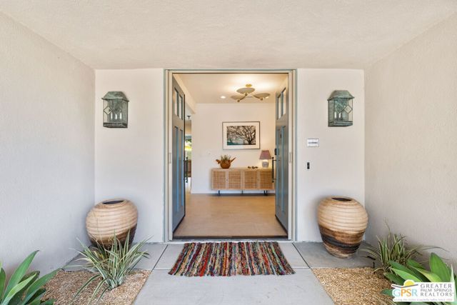 2367 S Yosemite Drive, Palm Springs, CA 92264