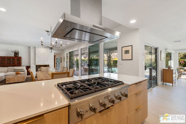 2367 S Yosemite Drive, Palm Springs, CA 92264