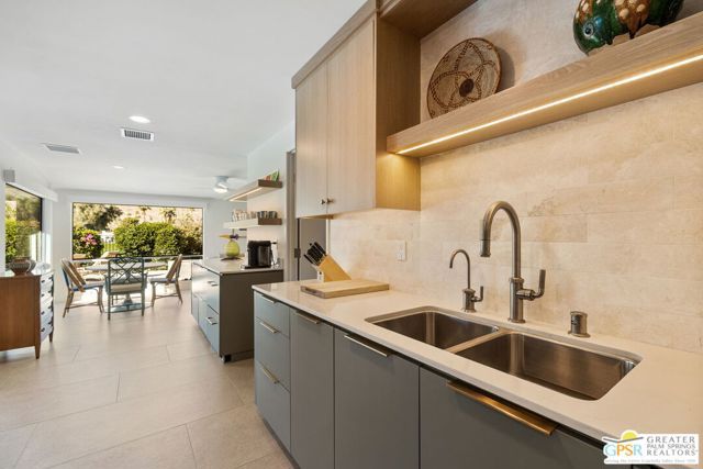 2367 S Yosemite Drive, Palm Springs, CA 92264