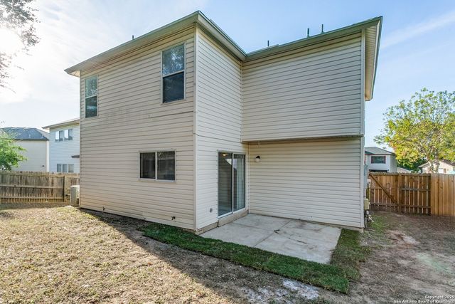 8 Laden, San Antonio, TX 78238