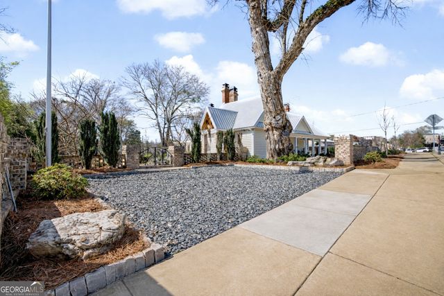 36 Broad Street, Senoia, GA 30276