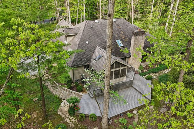 8080 Manitou Drive, Westerville, OH 43081