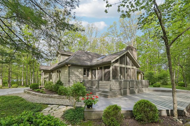 8080 Manitou Drive, Westerville, OH 43081