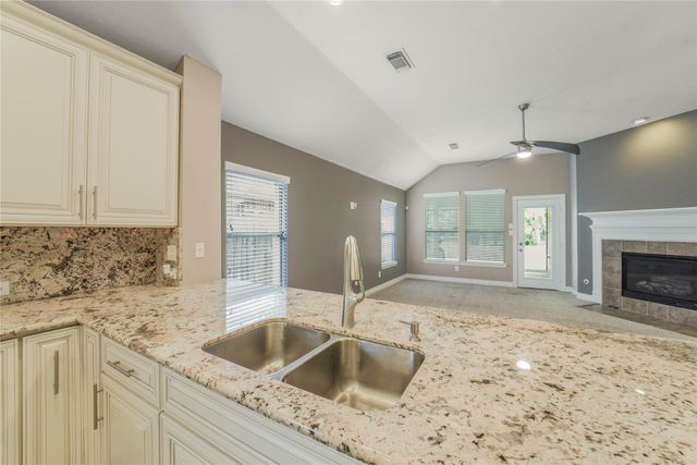 13715 Cypresswood Crossing Boulevard, Houston, TX 77070