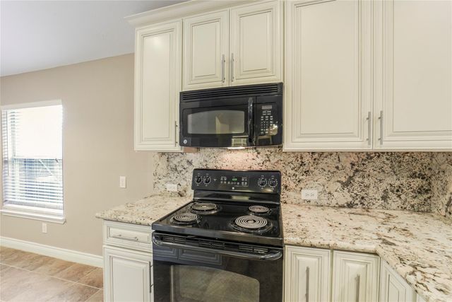 13715 Cypresswood Crossing Boulevard, Houston, TX 77070