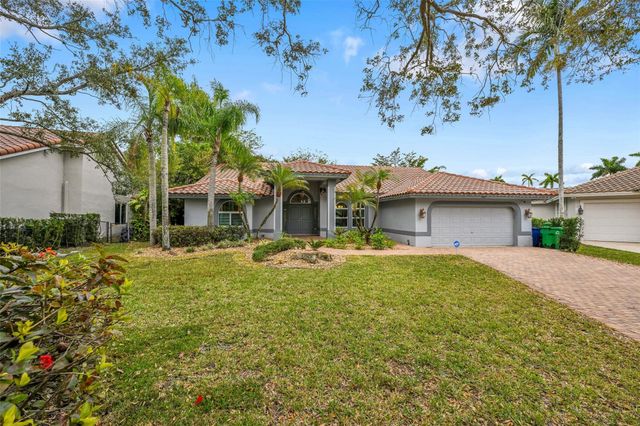 4911 NW 103rd Avenue, Coral Springs, FL 33076