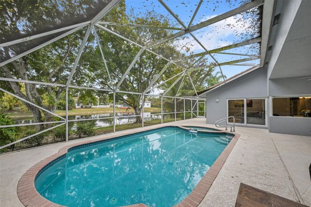 4911 NW 103rd Avenue, Coral Springs, FL 33076