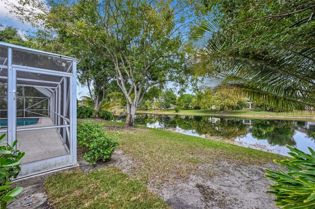 4911 NW 103rd Avenue, Coral Springs, FL 33076