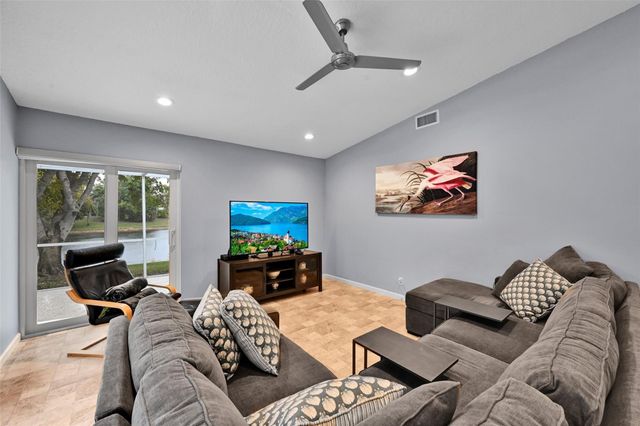 4911 NW 103rd Avenue, Coral Springs, FL 33076