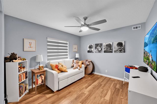 4911 NW 103rd Avenue, Coral Springs, FL 33076