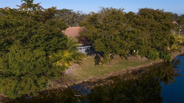 4911 NW 103rd Avenue, Coral Springs, FL 33076