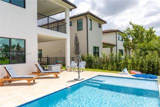 11826 SW 13th Court, Pembroke Pines, FL 33025