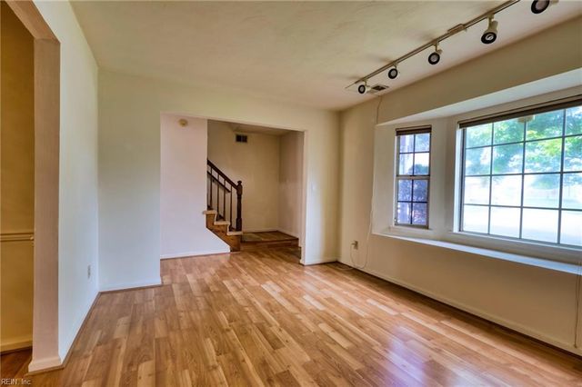 5617 Seven Pines WAY, Virginia Beach, VA 23464