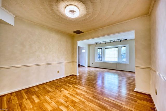 5617 Seven Pines WAY, Virginia Beach, VA 23464