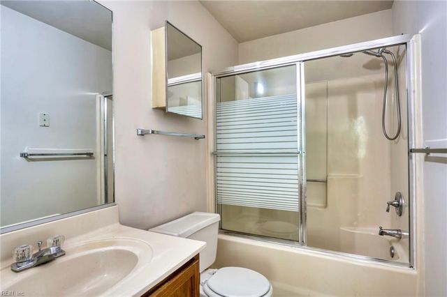 5617 Seven Pines WAY, Virginia Beach, VA 23464