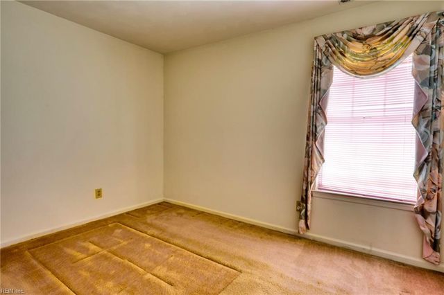 5617 Seven Pines WAY, Virginia Beach, VA 23464
