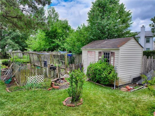 5617 Seven Pines WAY, Virginia Beach, VA 23464