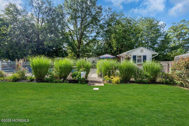 111 Harding Road, Freehold, NJ 07728