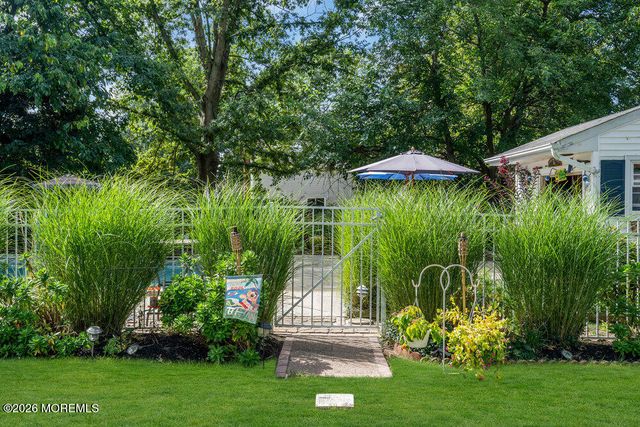 111 Harding Road, Freehold, NJ 07728