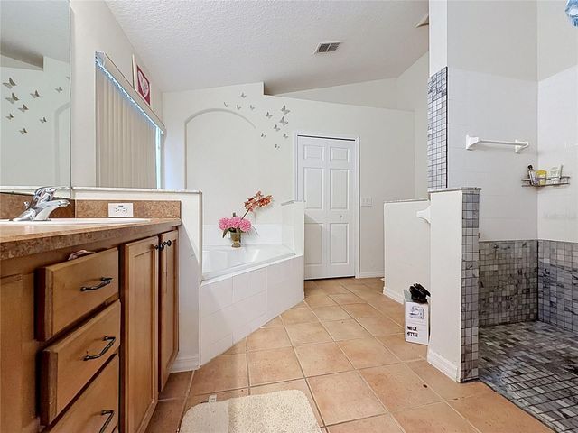 230 HYPOLITA AVENUE, Davenport, FL 33897